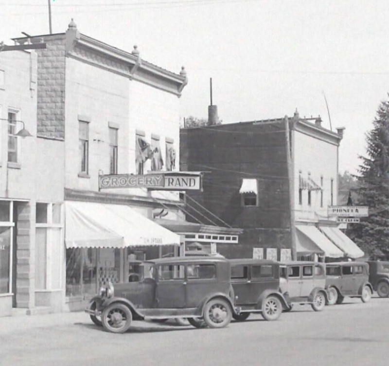 Strand Theatre - OLD PHOTO OF STRAND (newer photo)